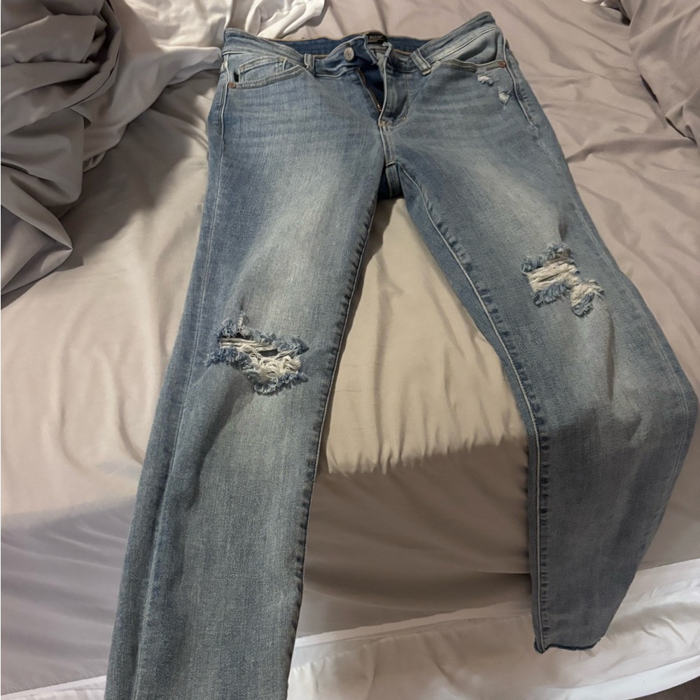 Judy Blue Light Blue Straight Leg Distressed Jeans